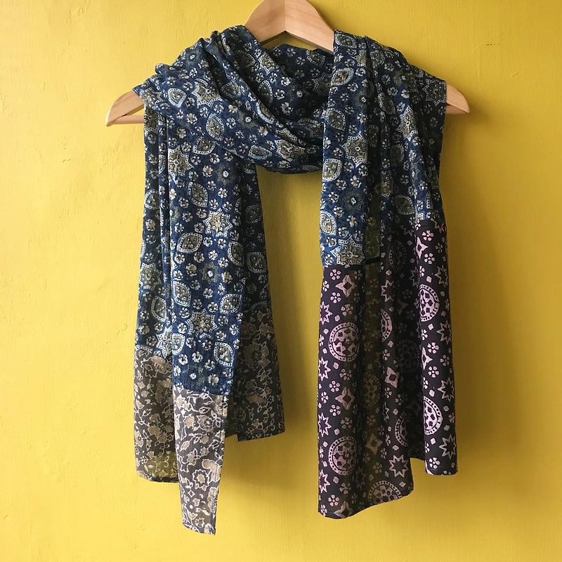 AHISTA AHISTA_ Woodcut Printing and Dyeing: Natural Plant Dye Handmade {Scarf} - Scarves - Cotton & Hemp Green