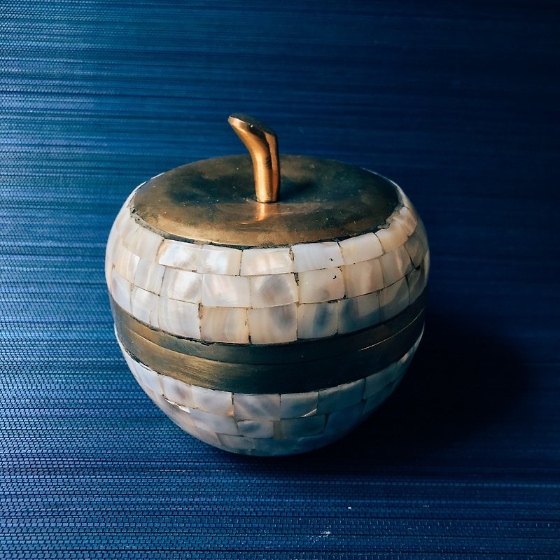 仙 SECLUSION OF SAGE / 1920s印度黃銅_蘋果收納盒 ( M ) - 收納箱/收納用品 - 銅/黃銅 金色