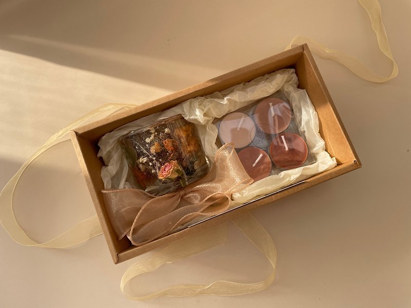 Dry flower candle holder gift box - เทียน/เชิงเทียน - วัสดุอื่นๆ สีนำ้ตาล