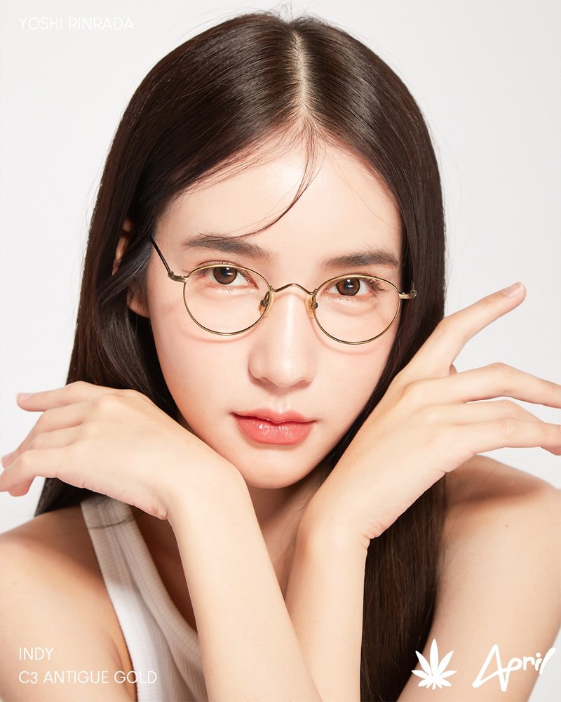 Minimal small Japanese design frame : Very lightweight - 眼鏡/鏡框 - 其他材質 金色
