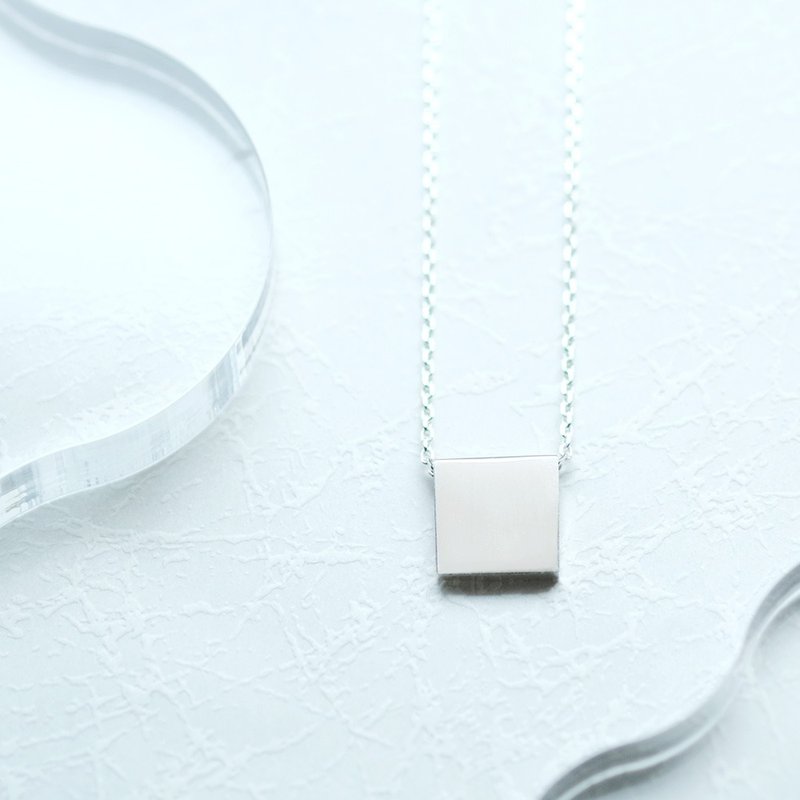 Minimalist square necklace in Silver 925 - สร้อยคอ - โลหะ สีเงิน