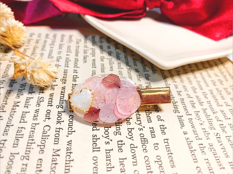 Heart cherry pink hydrangea real flower resin hairpin - เครื่องประดับผม - เรซิน สึชมพู