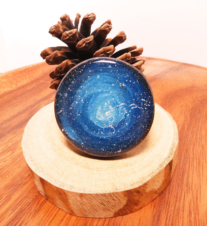 星空畫畫飾品 / 客製木頭圓底 - 項鍊 - 防水材質 藍色