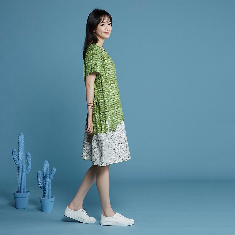Cactus Print Short Sleeve Pocket Dress-Grass Green - ชุดเดรส - ผ้าฝ้าย/ผ้าลินิน สีเขียว
