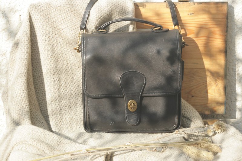 Leather bag_B017 - กระเป๋าแมสเซนเจอร์ - หนังแท้ สีดำ