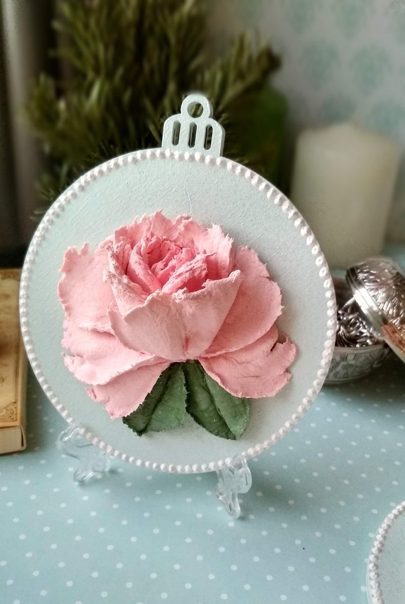 Small painting with pink rose Round floral painting gift Rose wall decor - 壁貼/牆壁裝飾 - 其他材質 粉紅色