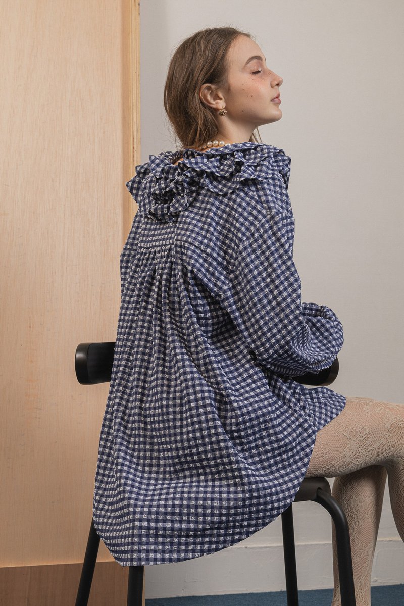 poppy collar shirt 罌粟領設計襯衫  sky blue checked 天空格 - 女襯衫 - 聚酯纖維 藍色