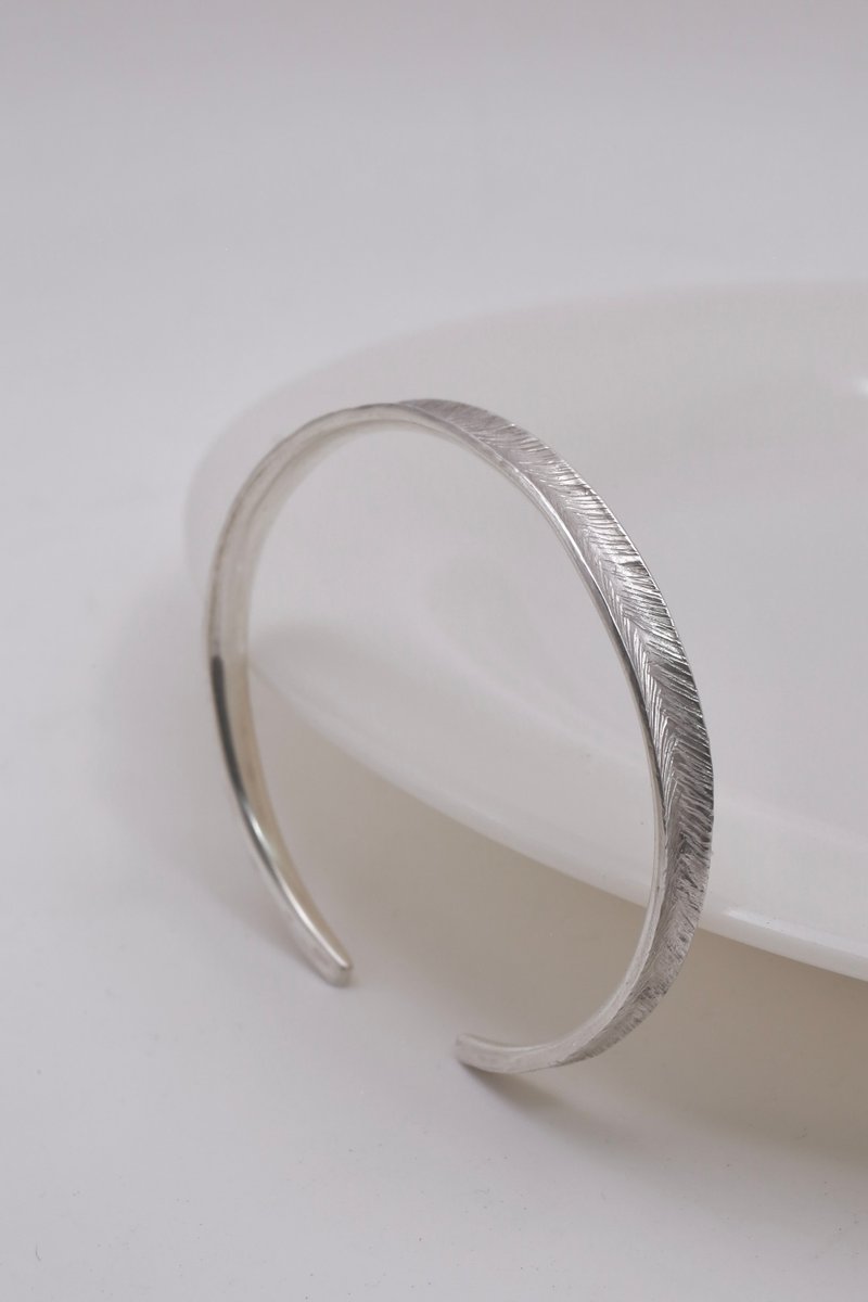 弧光羽毛手環 - 手鍊/手環 - 銀 銀色