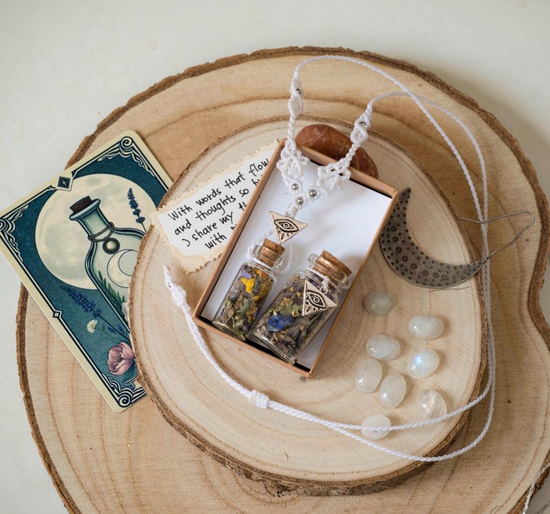 Lucid dream potion, vivid dream amulet, spell bottle necklace - 項鍊 - 寶石 白色