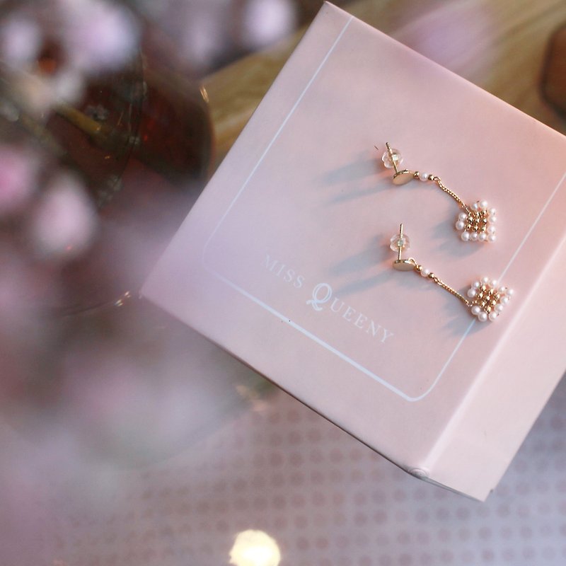 Miss Queeny original | pixel heart series long earrings love natural pearl pure hand - ต่างหู - โลหะ สีทอง