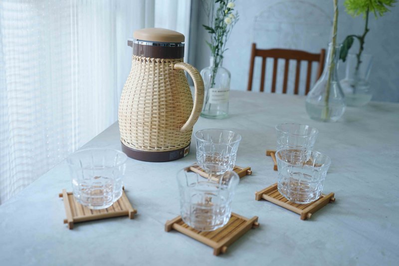 日本雜貨-全新庫存象印夏日手工藤編保溫瓶茶杯杯墊組-日本製 - 茶壺/茶杯/茶具 - 其他材質 卡其色
