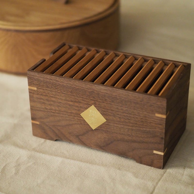 【Good luck】Japanese Coin Bank - Coin Banks - Wood Khaki