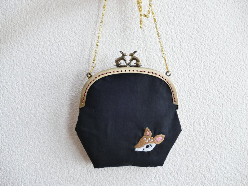 Embroidered shoulder purse Bambi - กระเป๋าแมสเซนเจอร์ - ผ้าฝ้าย/ผ้าลินิน สีดำ