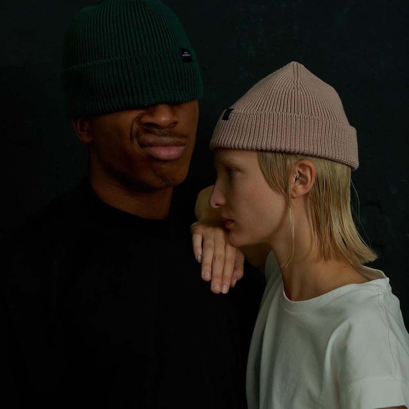Mika Low Beanie 短版保暖反摺豆豆帽 (玫瑰粉) - 帽子 - 環保材質 粉紅色