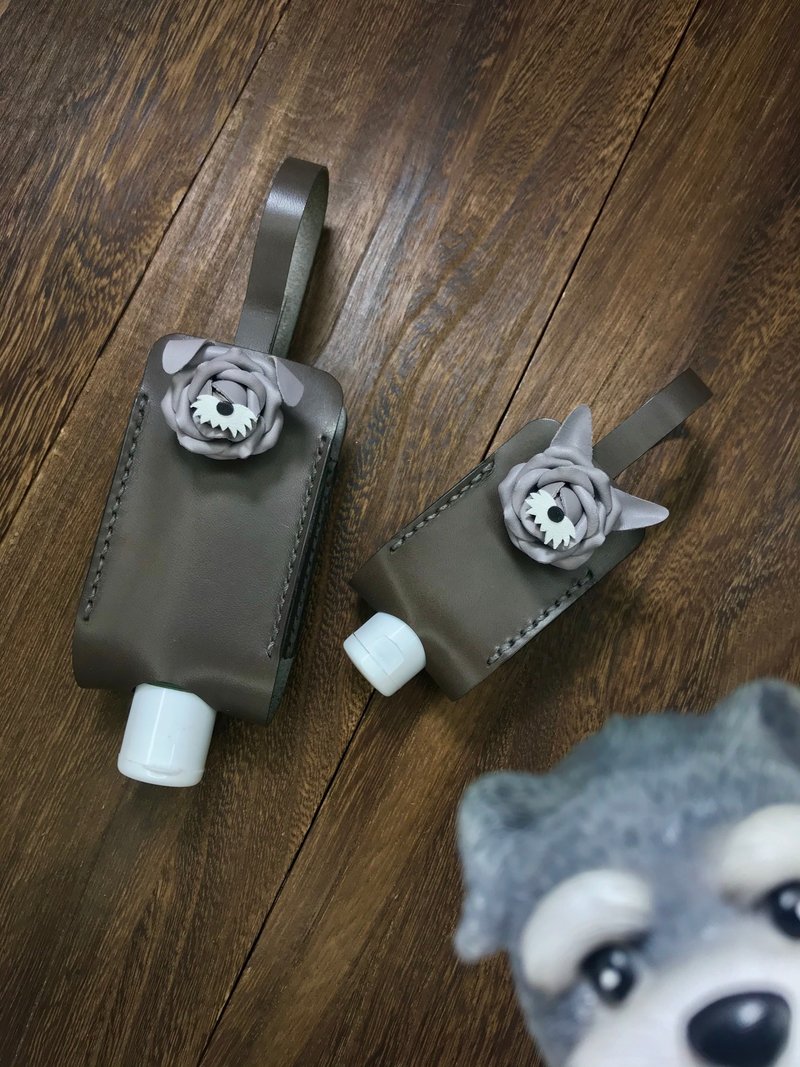 Schnauzer Leather Rose Hand-sanitizer Holder - ผลิตภัณฑ์ล้างมือ - หนังแท้ สีเทา