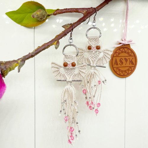 Large dreamcatcher, Pink bedroom decor, Seashell wall hanging