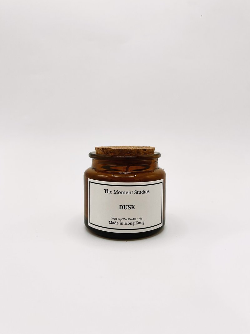 【Handmade in Hong Kong】NO.5 Dusk Candle 75G - Candles & Candle Holders - Glass 