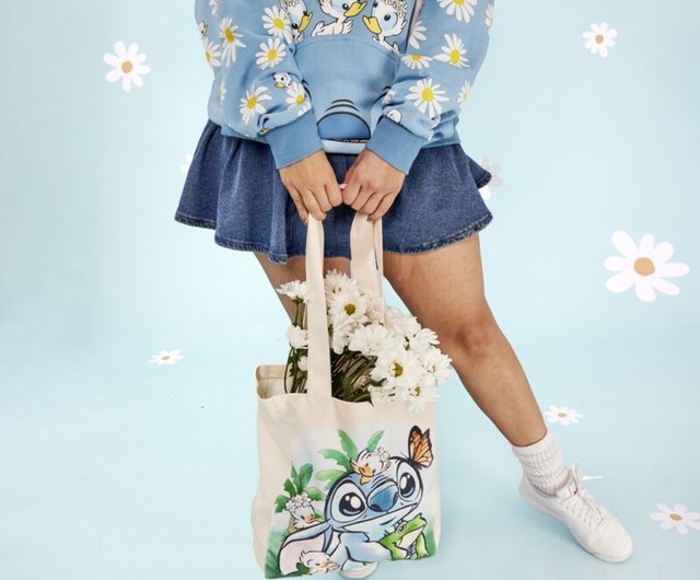 【Loungefly】スティッチ スプリングタイム キャンバス トート Loungefly Launches New Stitch Springtime Collection
