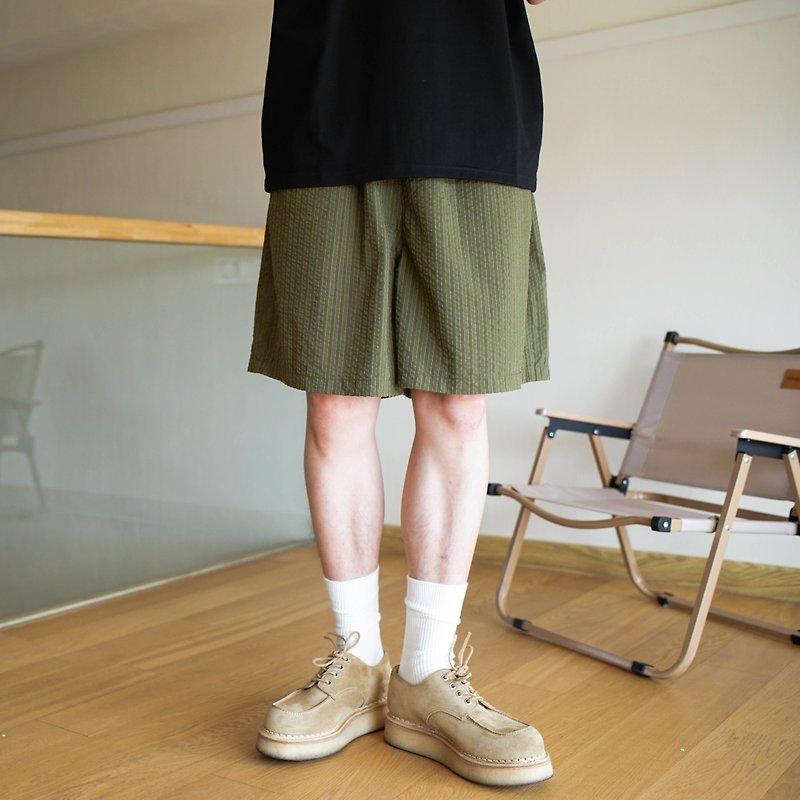 Casual Shorts striped seersucker shorts - กางเกงขาสั้น - โลหะ สีดำ