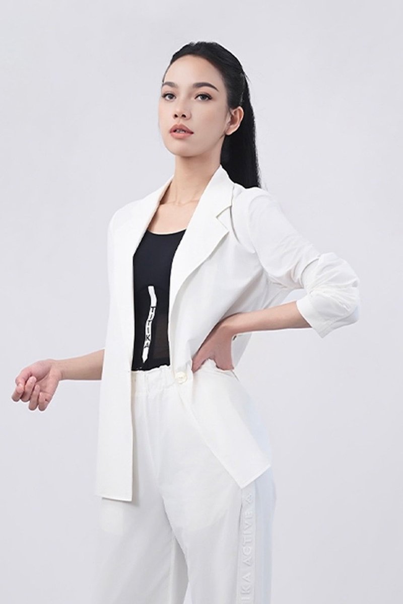 Chic Motion Blazer - 女大衣/外套 - 其他材質 