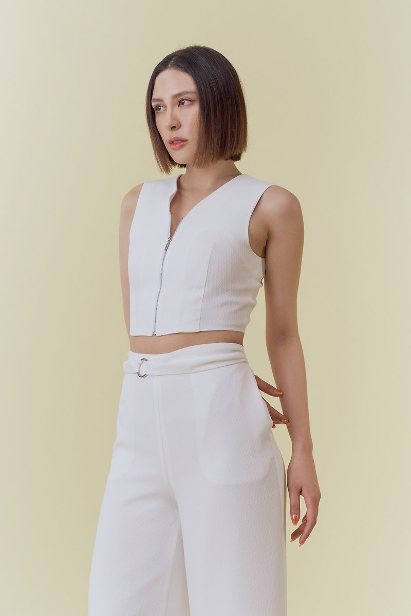 White front zipper vest - Women's Vests - Polyester White
