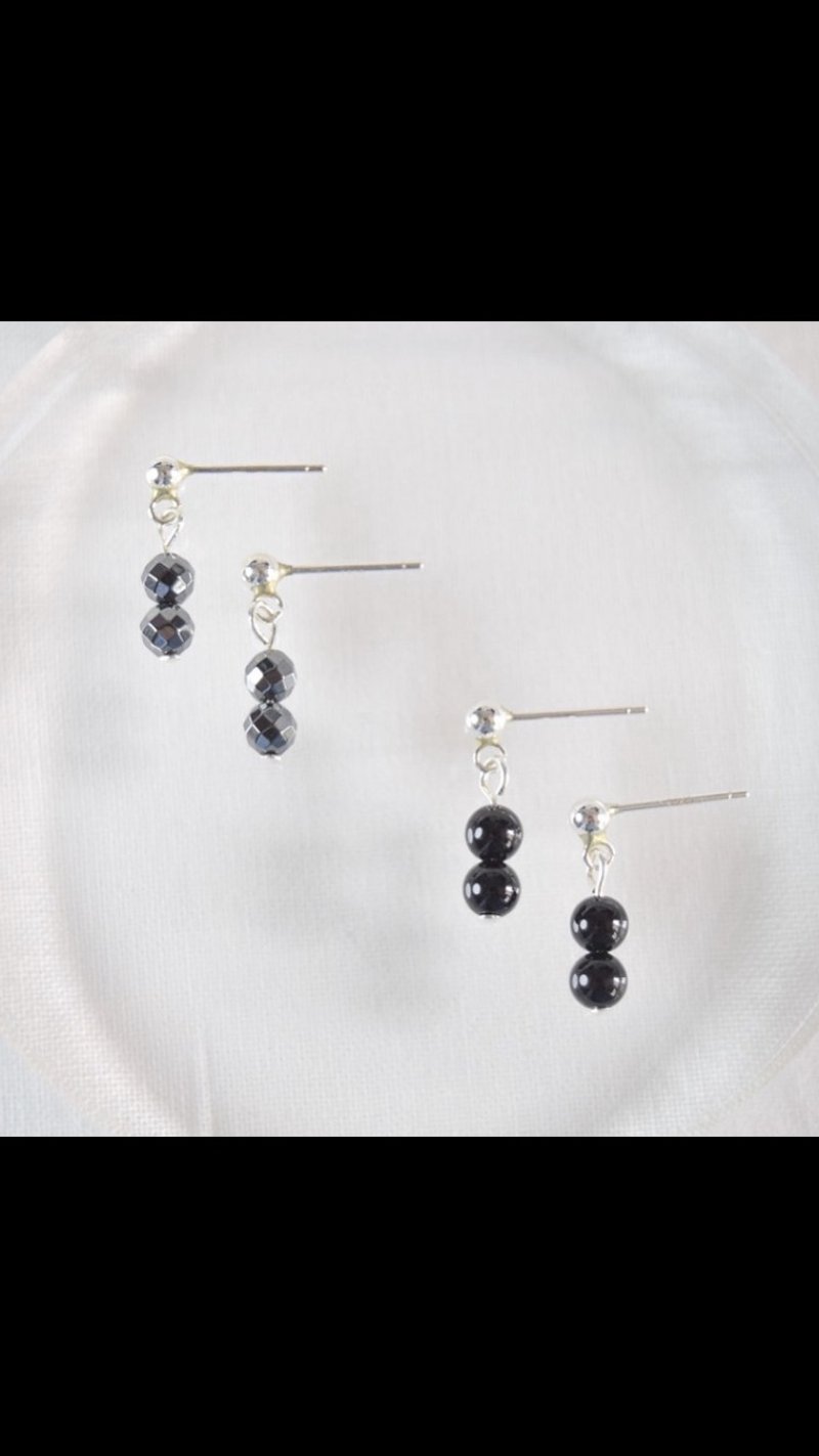 Black definition - gemstone sterling silver ear studs - ต่างหู - เงินแท้ สีดำ