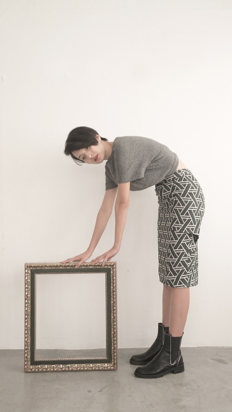 Elegant et unique pencil skirt - กระโปรง - เส้นใยสังเคราะห์ สีเขียว
