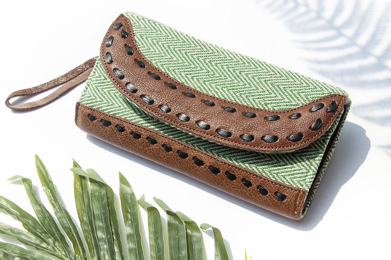 Handmade Linen spliced ​​leather long clip/long wallet/coin purse/woven wallet-Japanese matcha woven wallet - กระเป๋าสตางค์ - หนังแท้ สีเขียว