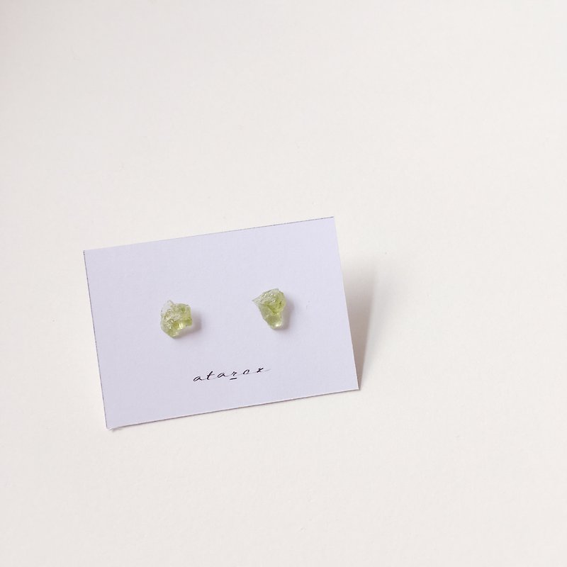 / 小金平 / 橄欖石925純銀耳環 - 耳環/耳夾 - 石頭 綠色