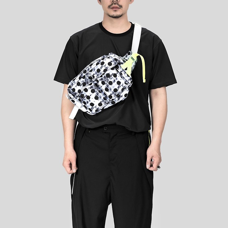 [ionism] nylon waist bag printing - กระเป๋าแมสเซนเจอร์ - ไนลอน ขาว