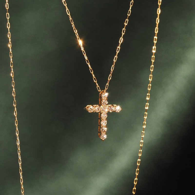 18K迷你鑽石十字架項鏈 18K Gold The Mini Diamond Cross Neckla - 項鍊 - 貴金屬 