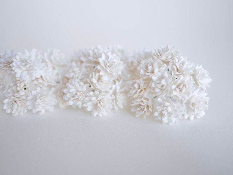 Paper Flower, DIY big gypsophila supplies, 50 pieces, size 1.5 cm.white color - Other - Paper White