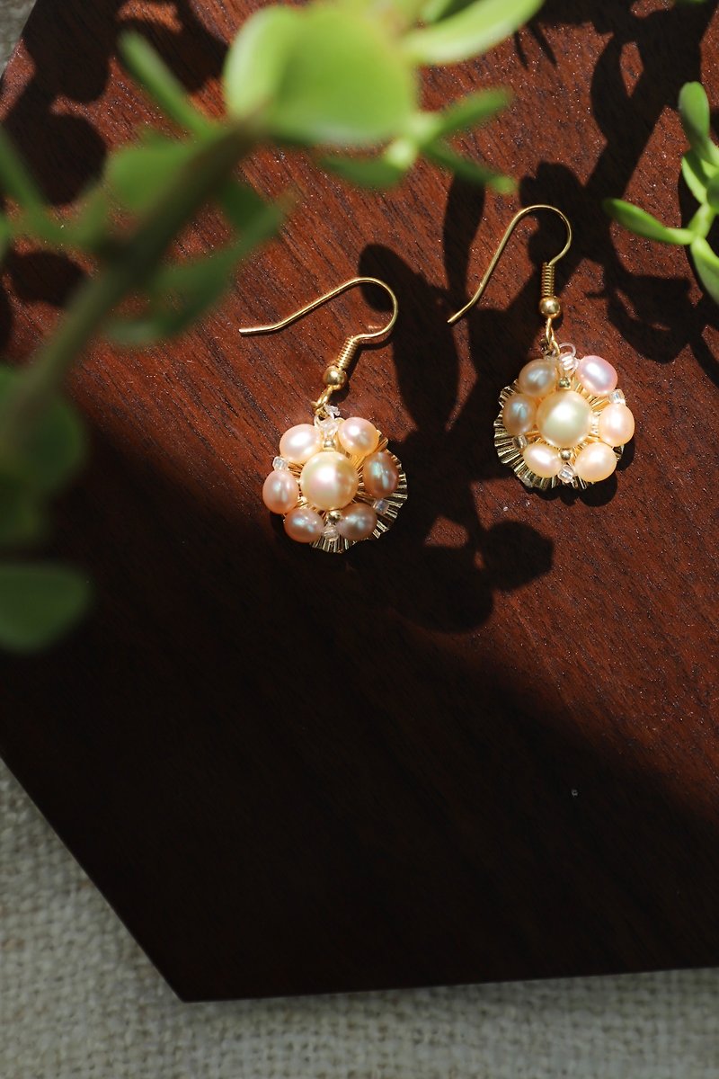 Dandelion earrings (White) - Earrings & Clip-ons - Pearl White