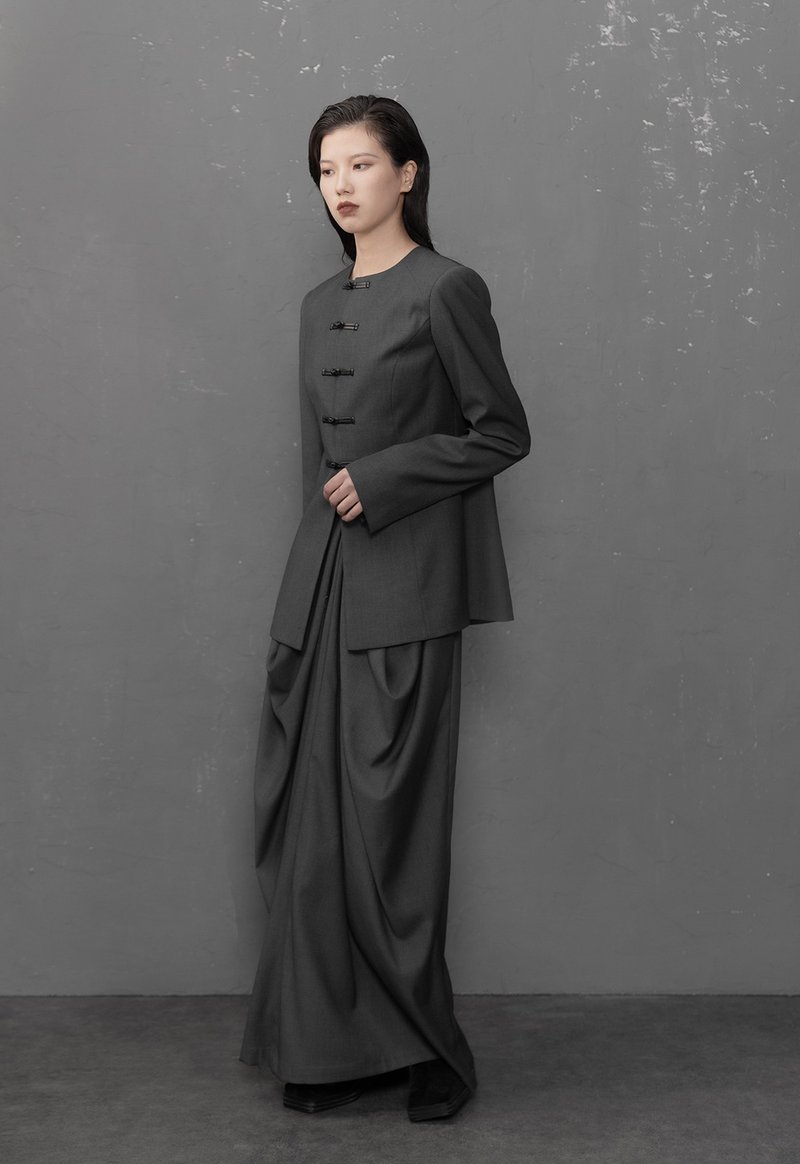 Pan-button Zhongshan suit retro round neck slim suit jacket new Chinese style dark gray - เสื้อสูท/เสื้อคลุมยาว - วัสดุอื่นๆ สีเทา