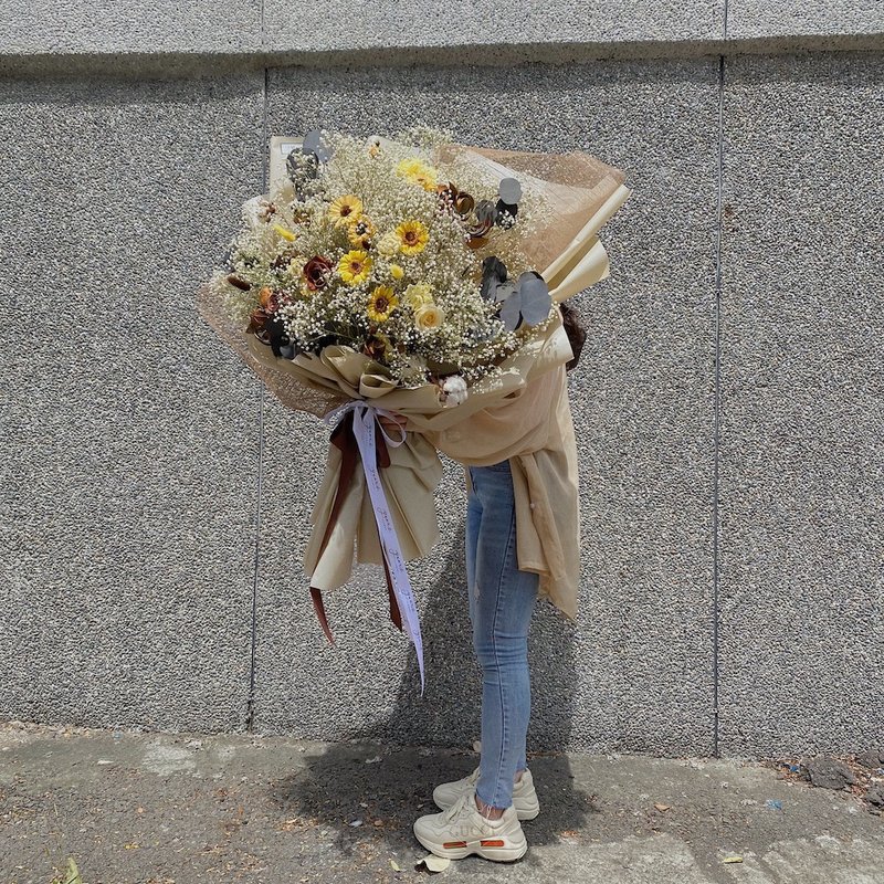 情人節花束 畢業花束 生日禮物 擴香花束 永生花 韓式綁花 橘玫瑰 - 乾燥花/永生花 - 植物．花 黃色