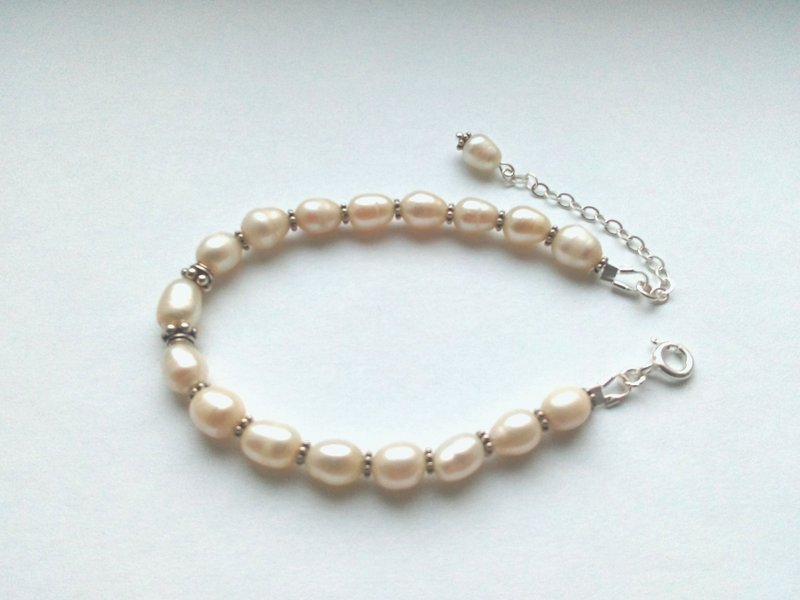 Pearl Bracelet, 925 Silver, Taurus gem, mother day gift, Cancer sign stone - 手鍊/手環 - 寶石 白色