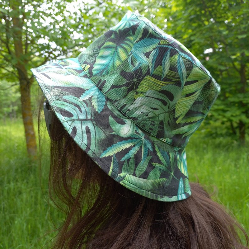 Cotton tropical bucket hat. Summer sun hat. A fashion stylish travel hat. - 帽子 - 棉．麻 綠色