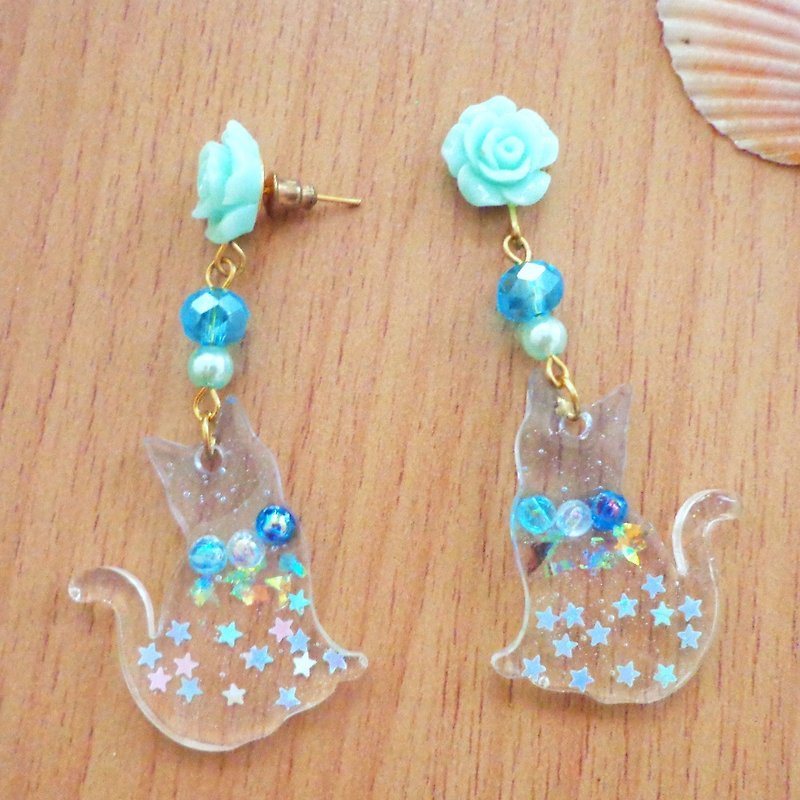 Blue Transparent Cat Earrings in Pierce and Clip-on Decor with Star Glitter - 耳環/耳夾 - 樹脂 藍色
