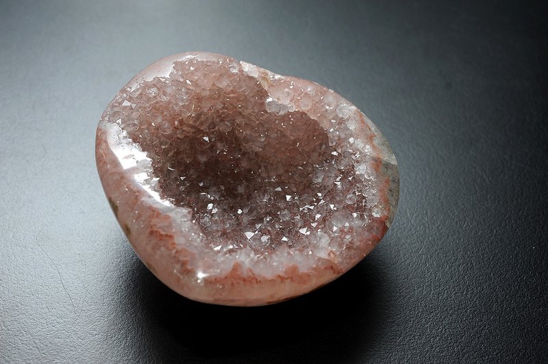 愛心水晶鎮  /水晶/靈修/開運/招財/破煞/防小人 - 擺飾/家飾品 - 水晶 