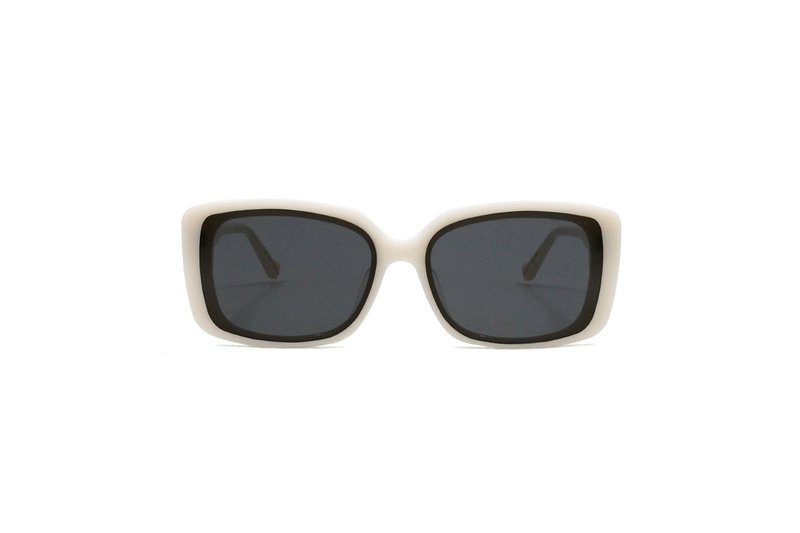 Carven Brand : Sunglasses Model Rina - 眼鏡/鏡框 - 其他材質 白色