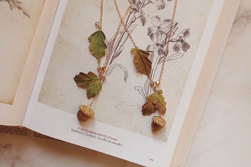 Autumn Acorn Necklace - สร้อยคอ - ผ้าฝ้าย/ผ้าลินิน 