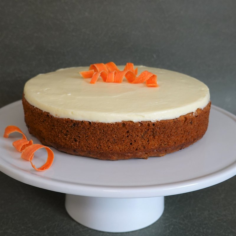 8" Carrot Cake - เค้กและของหวาน - วัสดุอื่นๆ 
