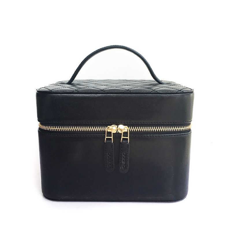 Patina custom handmade leather quilted dressing vanity case * - กระเป๋าเครื่องสำอาง - หนังแท้ สีดำ