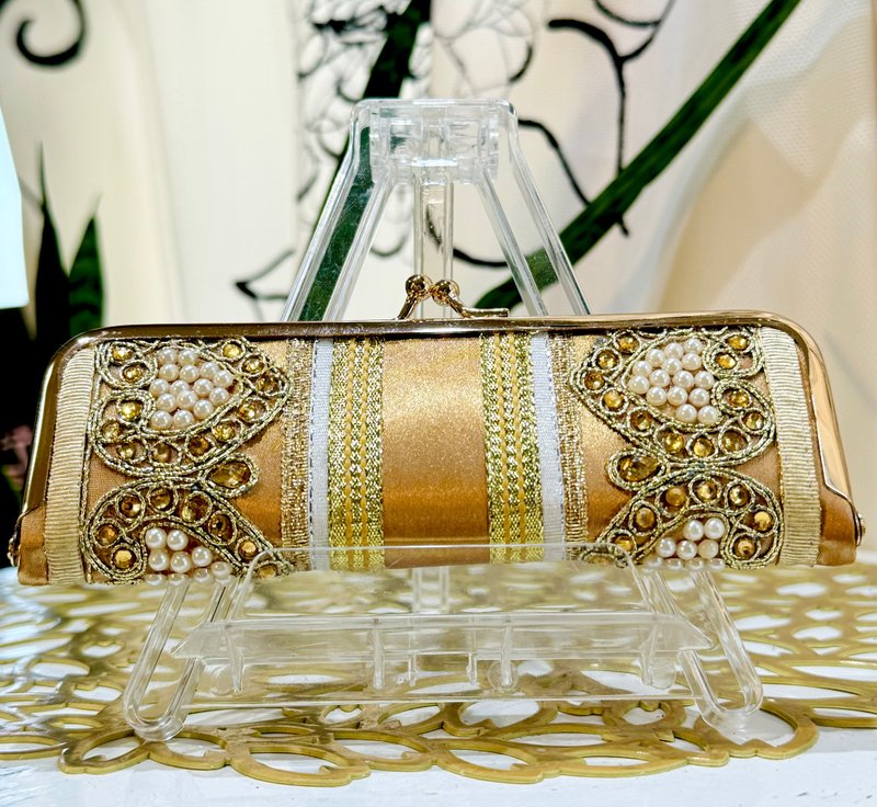 A Coin Case for Adult Women That Calls Happiness: No. 157 - กระเป๋าใส่เหรียญ - ผ้าฝ้าย/ผ้าลินิน สีทอง