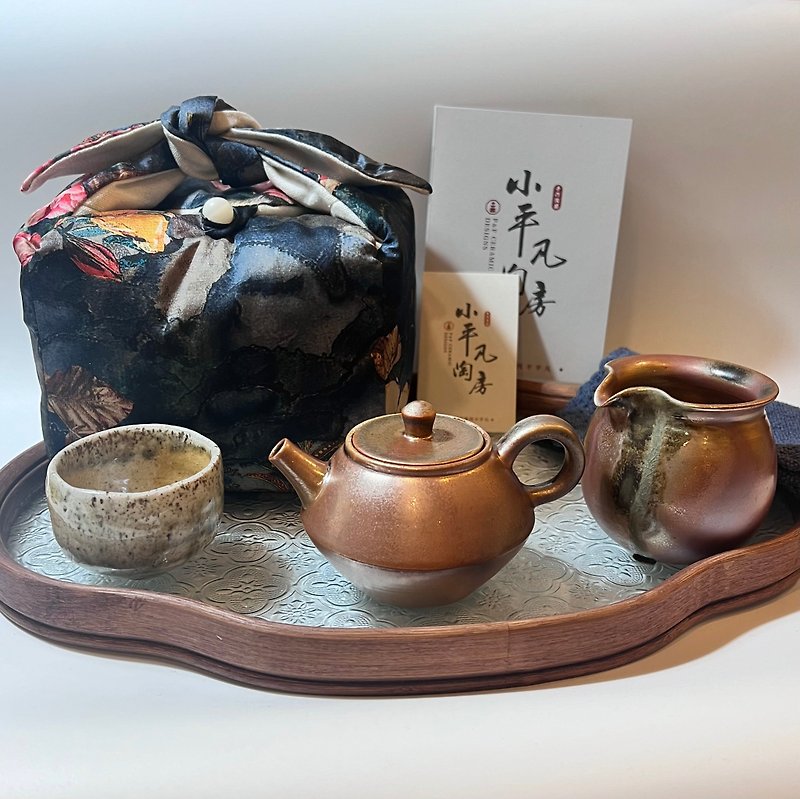 One pot, one cup, one tea sea fashionable travel tea set/tea set/handmade by Xiao Pingfan - Teapots & Teacups - Pottery 