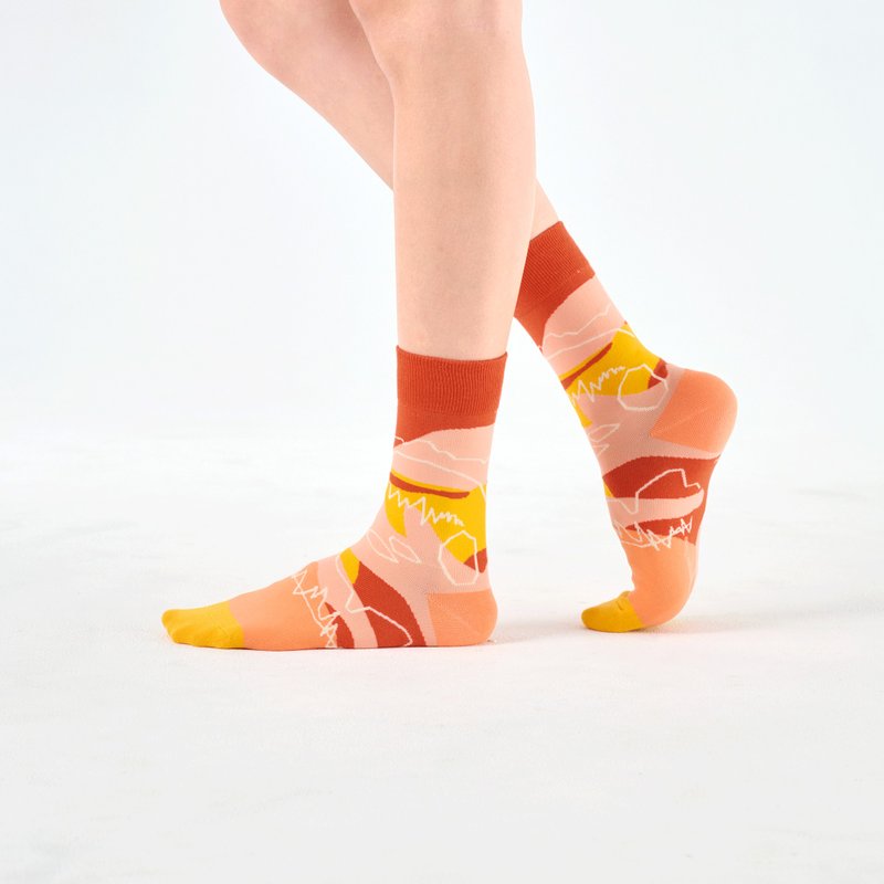 Overlooking the Valley/Orange (M, L)-MIT Design Antibacterial Socks - Socks - Cotton & Hemp Red