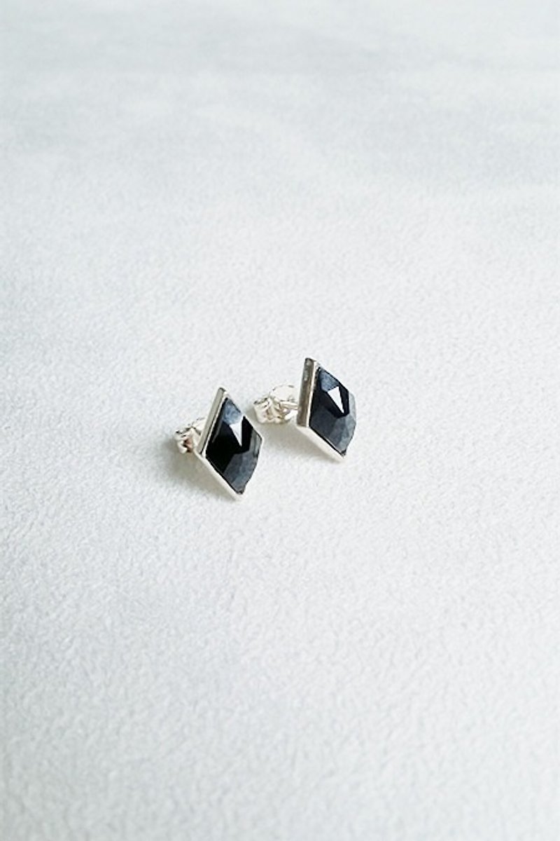 耳環 菱形 黑 925純銀 - 耳環/耳夾 - 純銀 多色