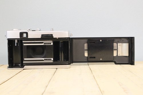 ⌘ オーバーホール済み、完動品！ 作例あり！ OLYMPUS TRIP35⌘ 作例あり】OLYMPUS TRIP35 / D.Zuiko 40mm f2.8 整備済 ネガ