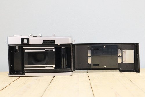 完動品】オールド フィルムカメラ オリンパス OLYMPUS TRIP35 S