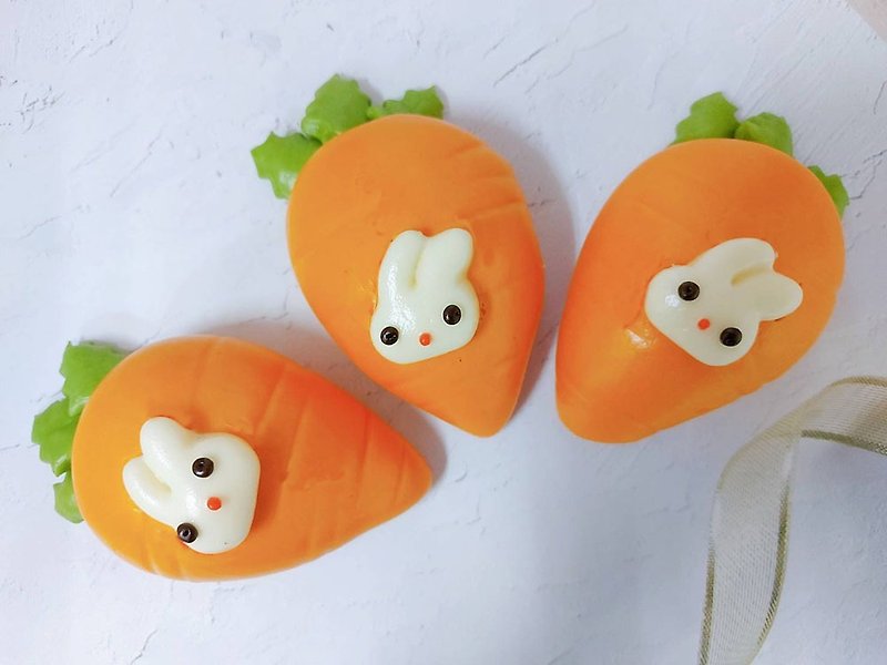 Cheerful Happiness Handmade Carrot Carrot Shaped Steamed Buns - Bread - Fresh Ingredients 